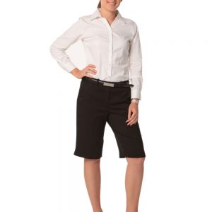 Women's Knee Length Flexi Waist Shorts in Poly/Viscose Stretch